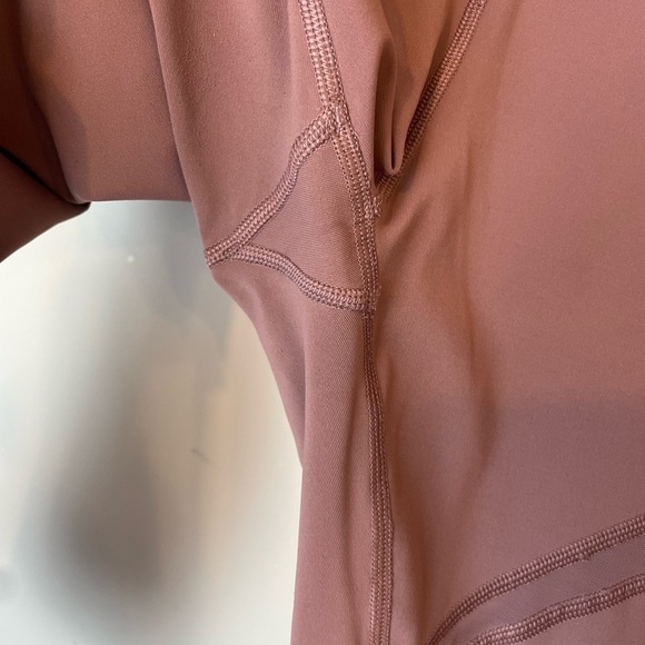 Lululemon Wunder Under High-Rise Crop 21" *Luxtreme Mesh Red Dust Size 12 - Picture 8 of 12